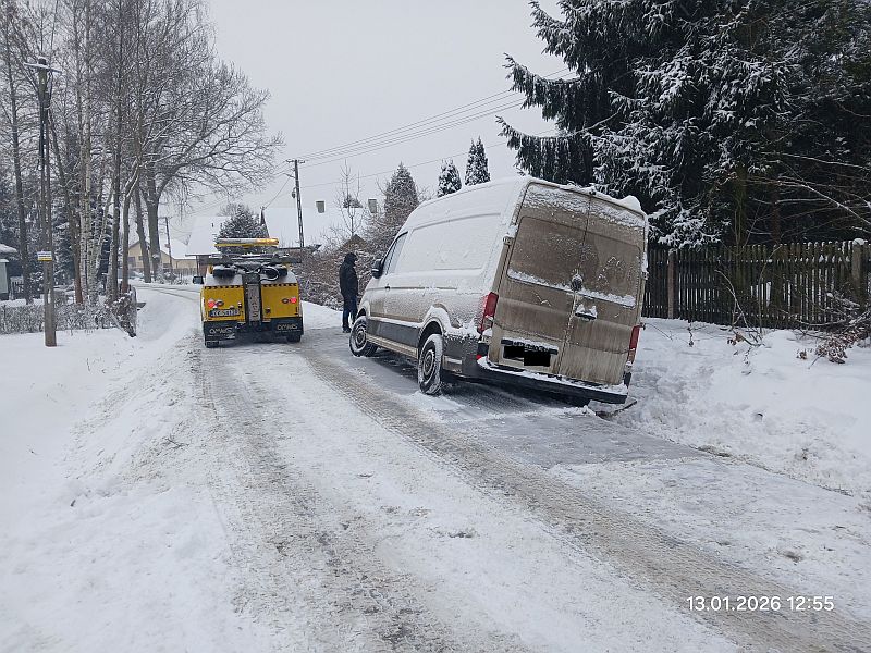 Interwencja pomocy drogowej zimą w Krakowie